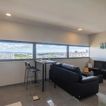 Lovelystay - Trendy 1bdr W/ River View Lisbona